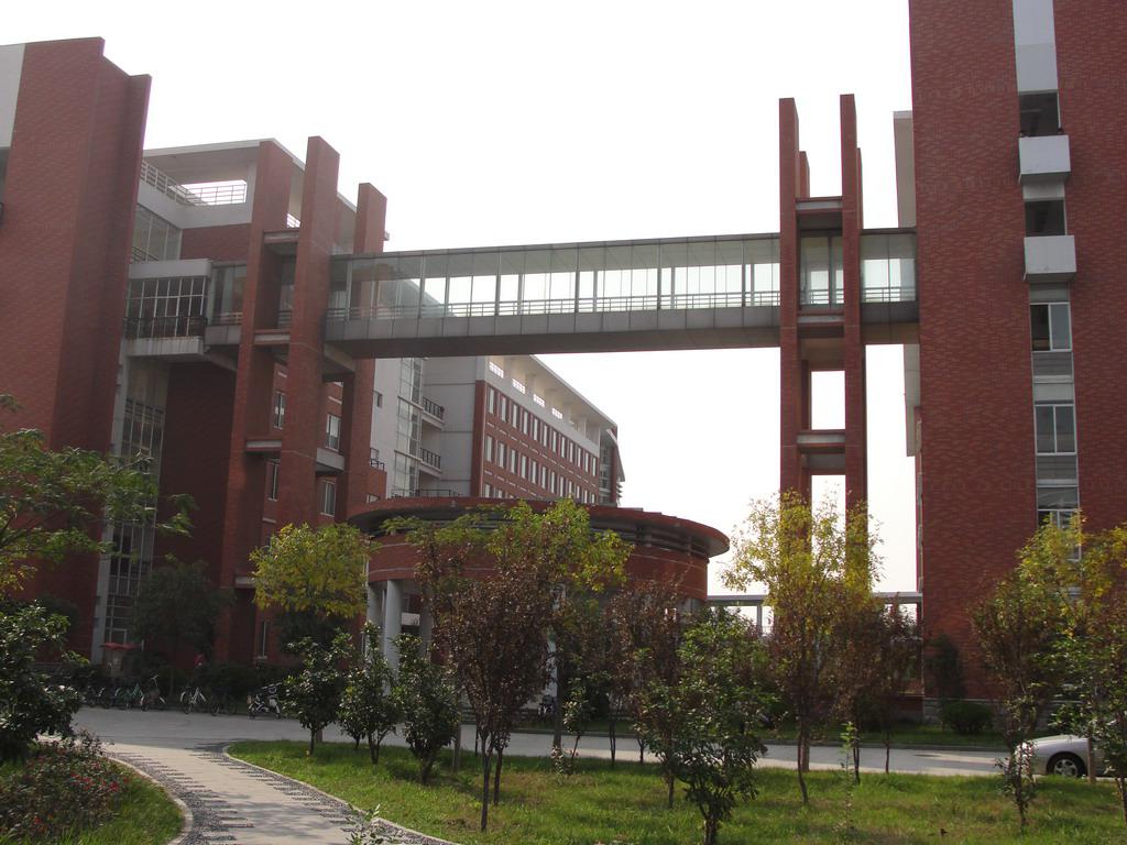 麻豆传媒映画
教学办公楼.jpg